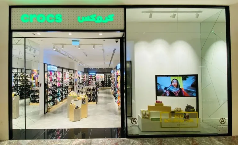 Crocs is now open in Abu Dhabi Mall