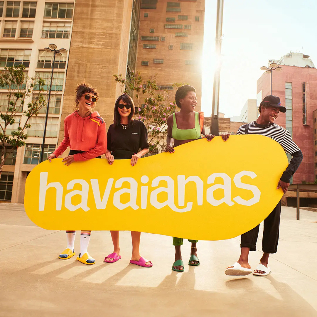 Havaianas Colourful Slides for Summer